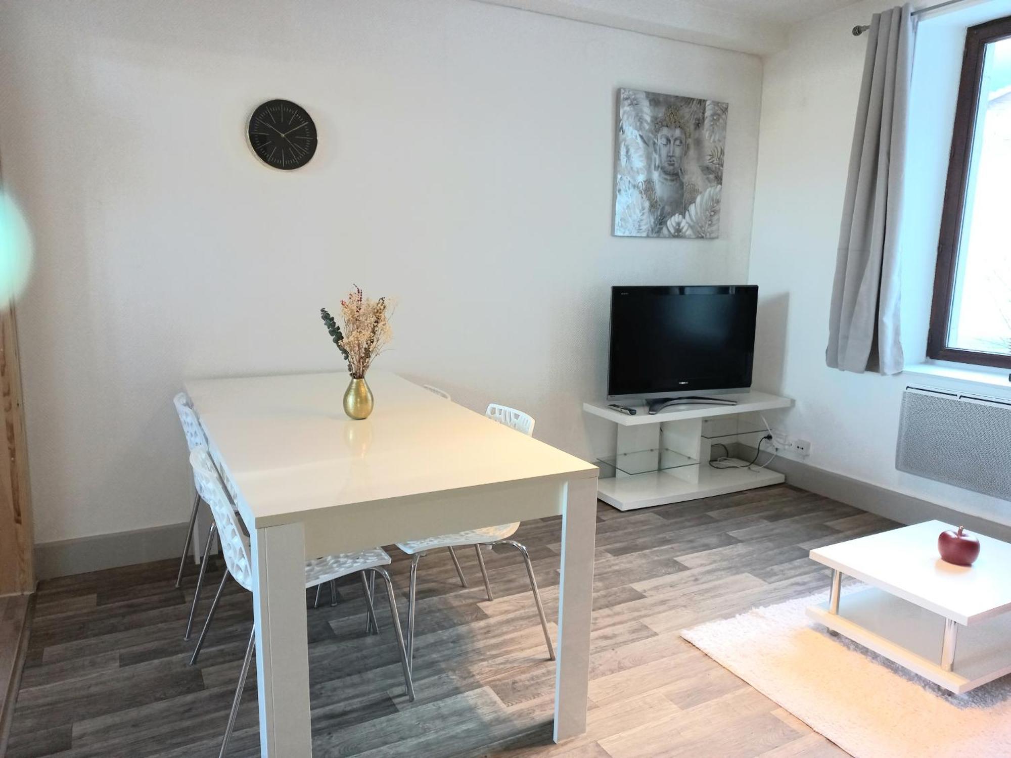 Appartement Les Iris, Au Calme, Proche Du Centre Remiremont Εξωτερικό φωτογραφία