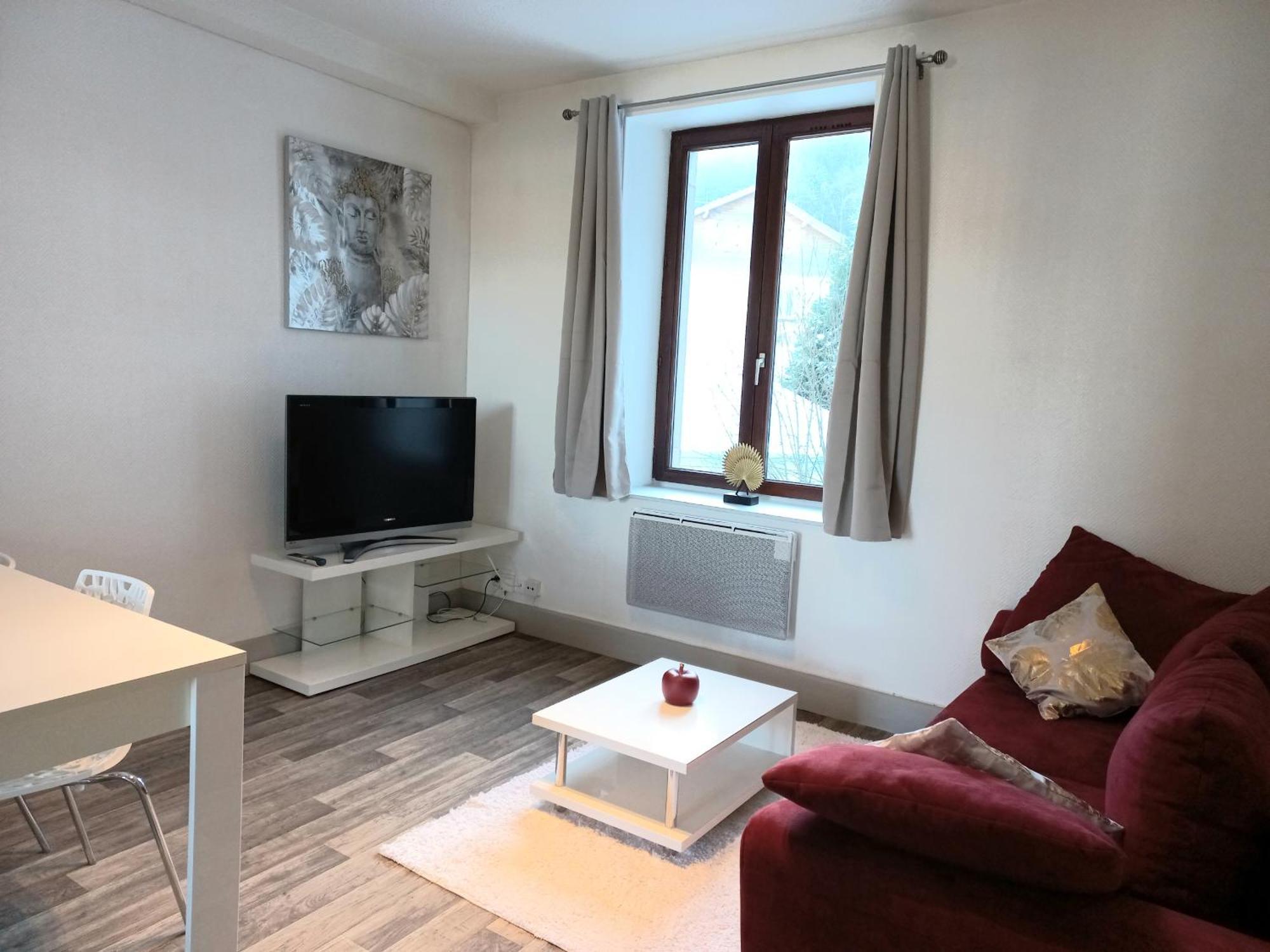 Appartement Les Iris, Au Calme, Proche Du Centre Remiremont Εξωτερικό φωτογραφία